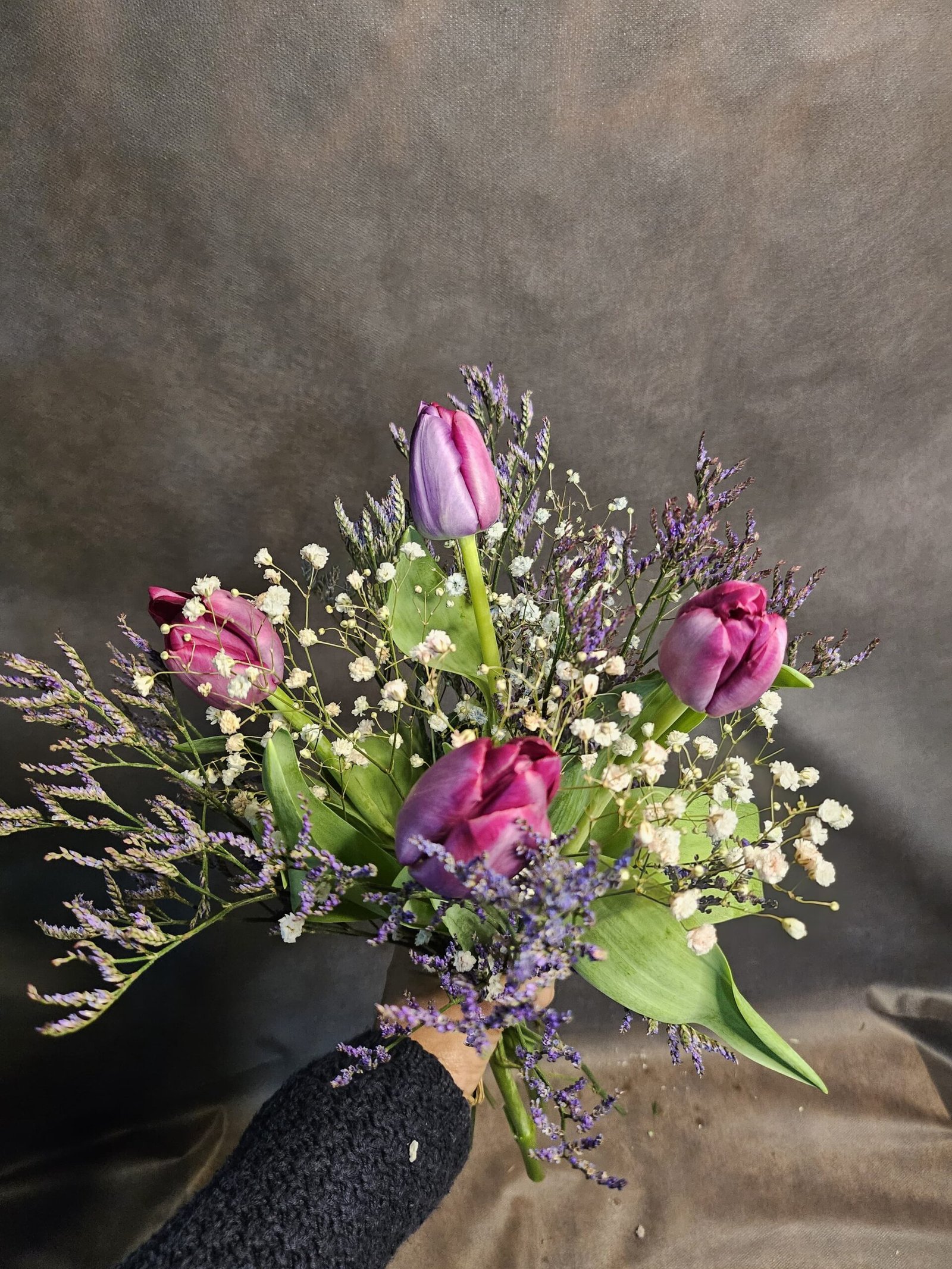 Ramo Tulipanes limón y paniculata de colores