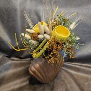 Esfera de coco y espigas decoradas y tiesto en forma de concha